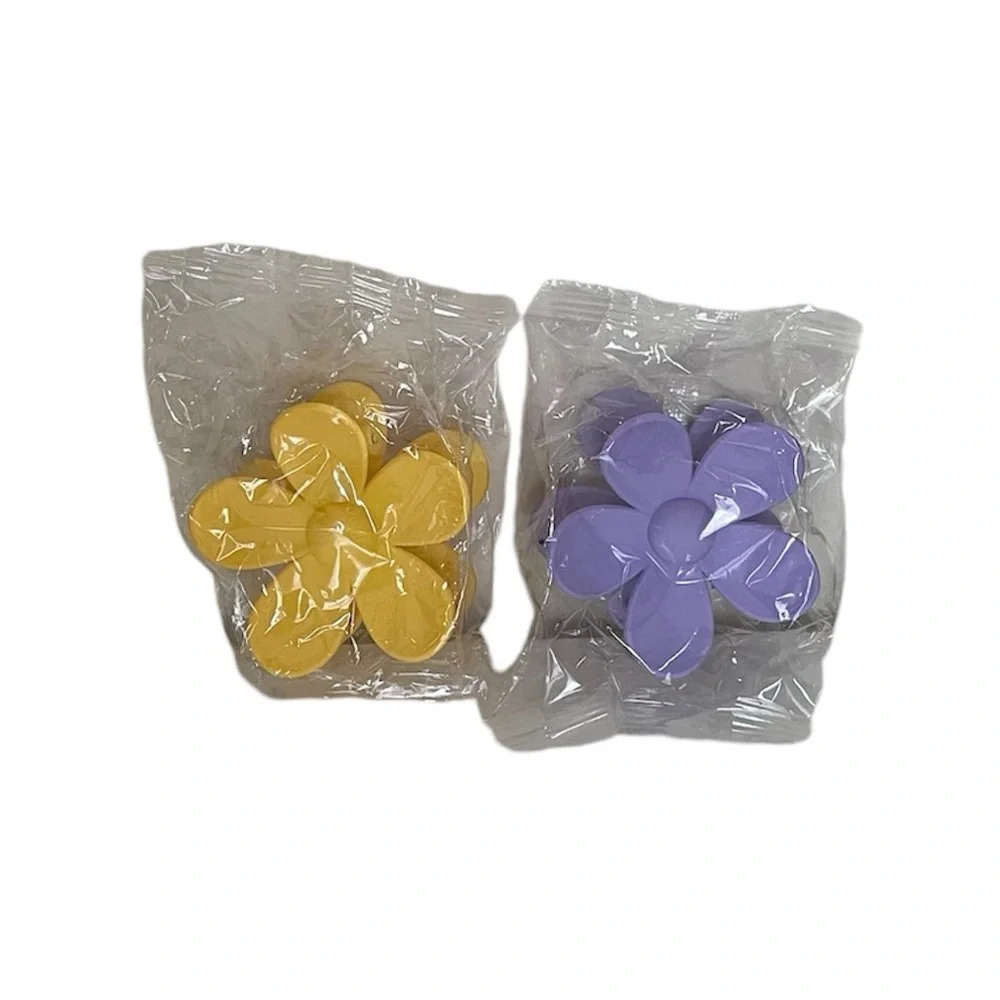 Large Flower Hair Accessories Claw Hair Clips Set of 2 Yellow & Purple NWOT - Picture 11 of 12